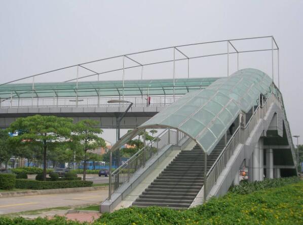 PC耐力板有哪些缺點(diǎn)？