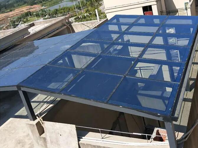 pc耐力板雨棚優(yōu)缺點(diǎn)有哪些？